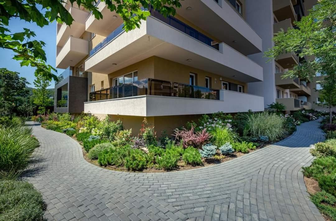Apartmán Ama By Melis Brašov Exteriér fotografie